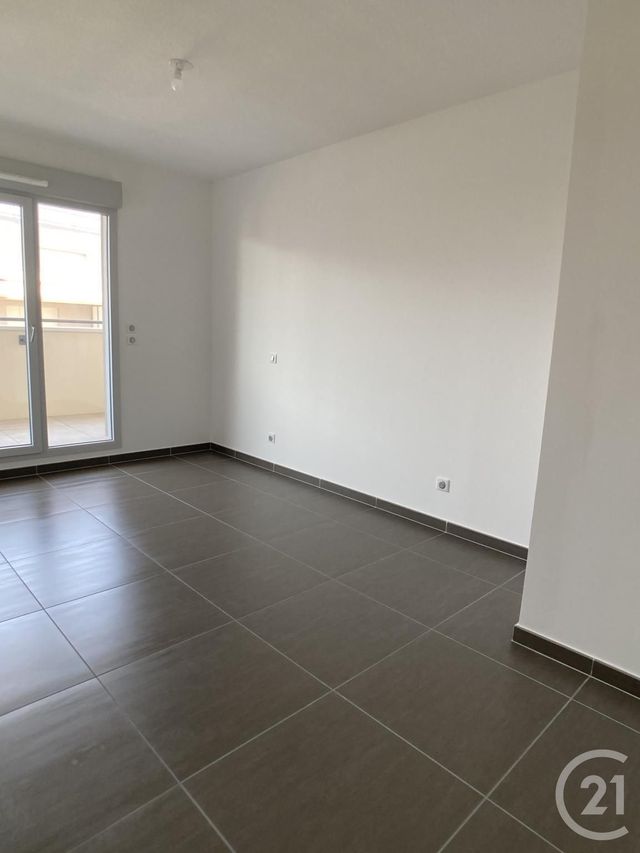 Afficher la photo en grand Appartement F3 à louer - 3 pièces - 66,82 m2 - Castelnau Le Lez - 34 - LANGUEDOC-ROUSSILLON