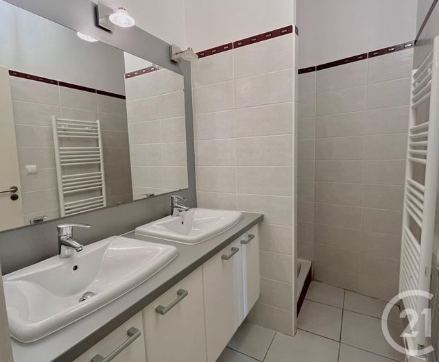 Appartement F4 &agrave; louer - 4 pi&egrave;ces - 85,12 m2 - Montpellier - 34 - LANGUEDOC-ROUSSILLON