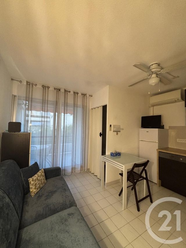 Appartement Studio cabine &agrave; louer - 2 pi&egrave;ces - 23,61 m2 - La Grande Motte - 34 - LANGUEDOC-ROUSSILLON