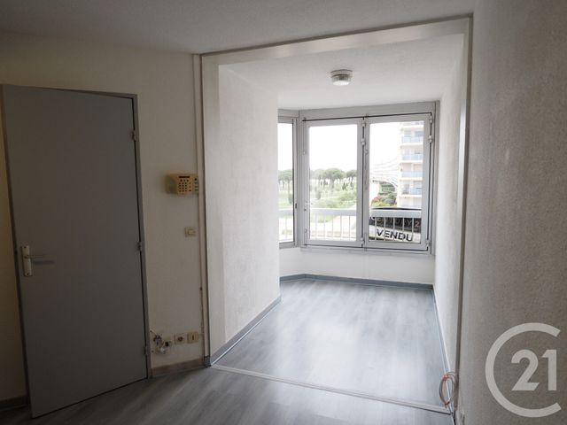 Appartement &agrave; louer - 2 pi&egrave;ces - 26,16 m2 - Le Grau Du Roi - 30 - LANGUEDOC-ROUSSILLON