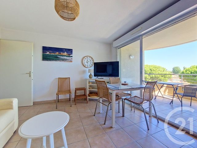 Appartement F2 Cabine à vendre None