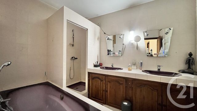 Afficher la photo en grand Maison à vendre - 5 pièces - 120 m2 - Vergeze - 30 - LANGUEDOC-ROUSSILLON