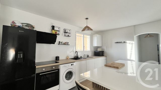 Appartement T3 &agrave; vendre - 4 pi&egrave;ces - 85 m2 - Milhaud - 30 - LANGUEDOC-ROUSSILLON