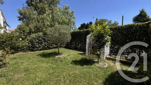 Appartement Duplex &agrave; vendre - 4 pi&egrave;ces - 96,96 m2 - Vergeze - 30 - LANGUEDOC-ROUSSILLON