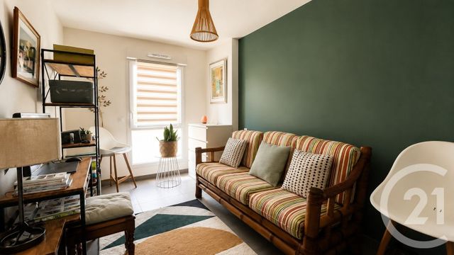 Appartement Duplex &agrave; vendre - 4 pi&egrave;ces - 96,96 m2 - Vergeze - 30 - LANGUEDOC-ROUSSILLON