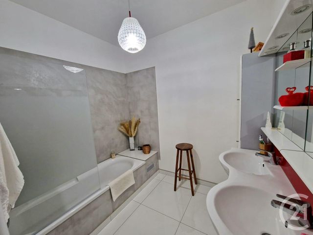 Maison à vendre - 7 pièces - 140 m2 - Rodilhan - 30 - LANGUEDOC-ROUSSILLON