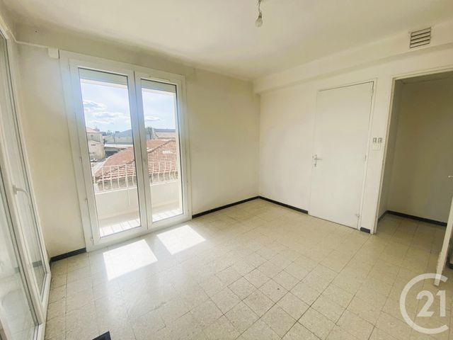 Appartement F4 à vendre - 4 pièces - 84,40 m2 - Nimes - 30 - LANGUEDOC-ROUSSILLON