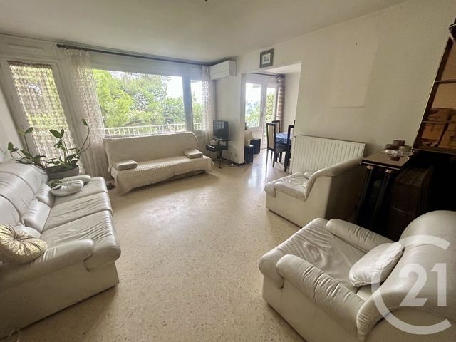 Appartement F4 à vendre - 4 pièces - 93,52 m2 - Nimes - 30 - LANGUEDOC-ROUSSILLON