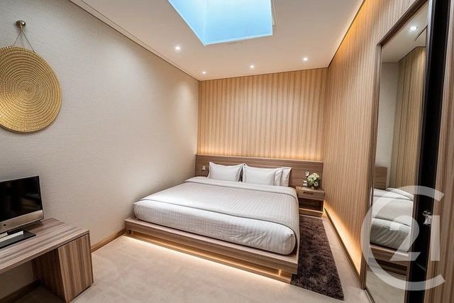 Appartement à vendre - 4 pièces - 146,60 m2 - Nimes - 30 - LANGUEDOC-ROUSSILLON