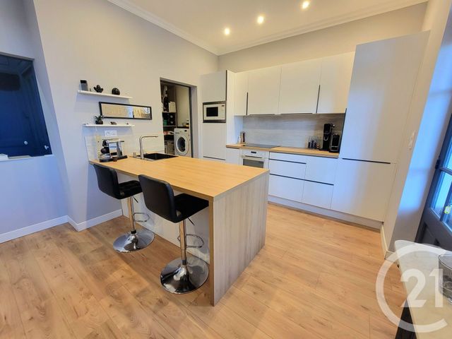 Afficher la photo en grand Appartement F3 à vendre - 3 pièces - 76,13 m2 - Nimes - 30 - LANGUEDOC-ROUSSILLON