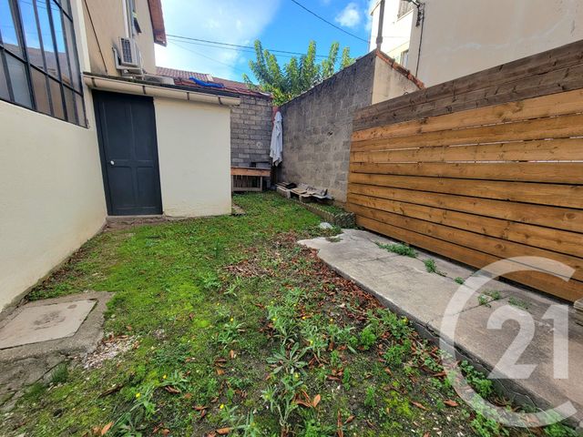 Afficher la photo en grand Appartement F3 à vendre - 3 pièces - 76,13 m2 - Nimes - 30 - LANGUEDOC-ROUSSILLON