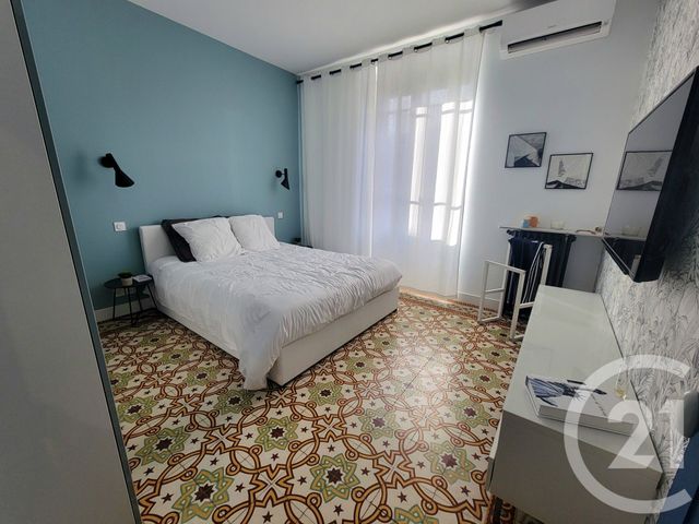 Afficher la photo en grand Appartement F3 à vendre - 3 pièces - 76,13 m2 - Nimes - 30 - LANGUEDOC-ROUSSILLON