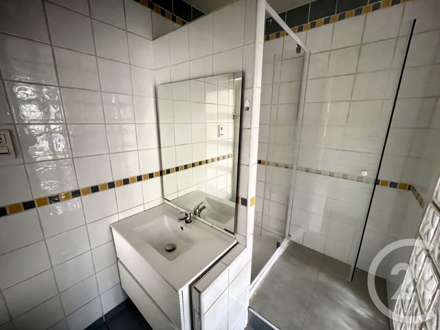 Appartement T3 à vendre - 3 pièces - 65,08 m2 - Nimes - 30 - LANGUEDOC-ROUSSILLON