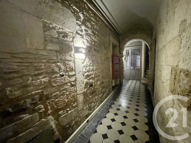 Appartement F2 bis à vendre - 3 pièces - 52 m2 - Nimes - 30 - LANGUEDOC-ROUSSILLON