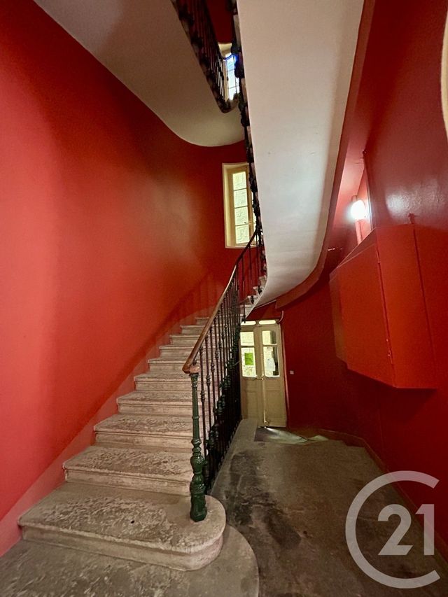 Appartement F2 à vendre - 2 pièces - 60,99 m2 - Nimes - 30 - LANGUEDOC-ROUSSILLON