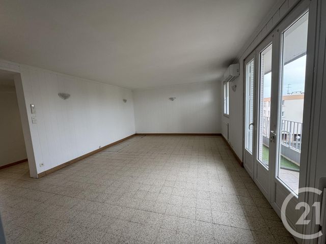 Appartement à vendre - 4 pièces - 68,68 m2 - Nimes - 30 - LANGUEDOC-ROUSSILLON