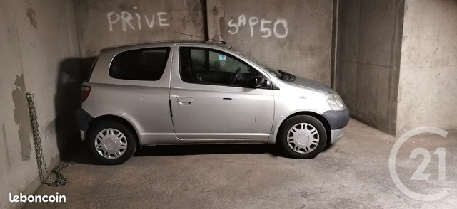 Parking à louer - 10 m2 - Nimes - 30 - LANGUEDOC-ROUSSILLON