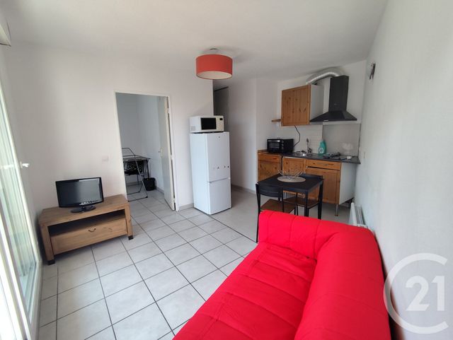 Appartement T2 à louer - 2 pièces - 32,41 m2 - Nimes - 30 - LANGUEDOC-ROUSSILLON