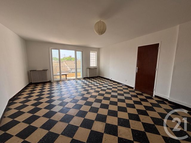 Appartement à vendre - 3 pièces - 75,82 m2 - Nimes - 30 - LANGUEDOC-ROUSSILLON