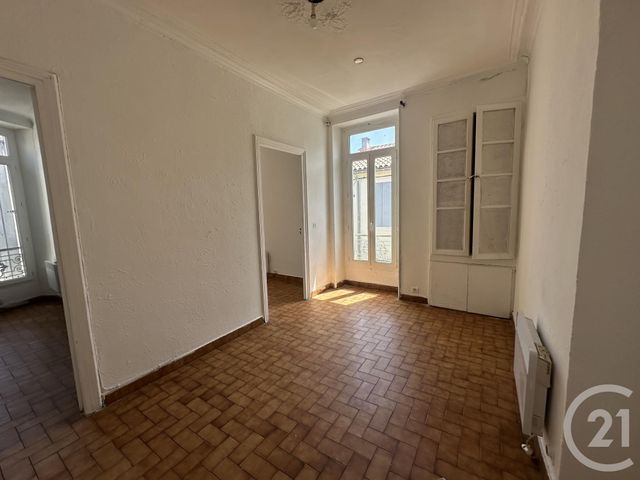 Appartement T2 à louer - 2 pièces - 32,37 m2 - Nimes - 30 - LANGUEDOC-ROUSSILLON