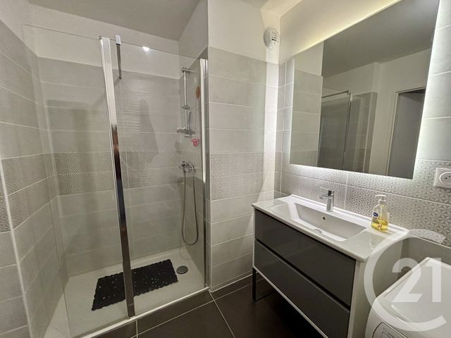 Afficher la photo en grand Appartement F3 à vendre - 3 pièces - 81 m2 - Nimes - 30 - LANGUEDOC-ROUSSILLON