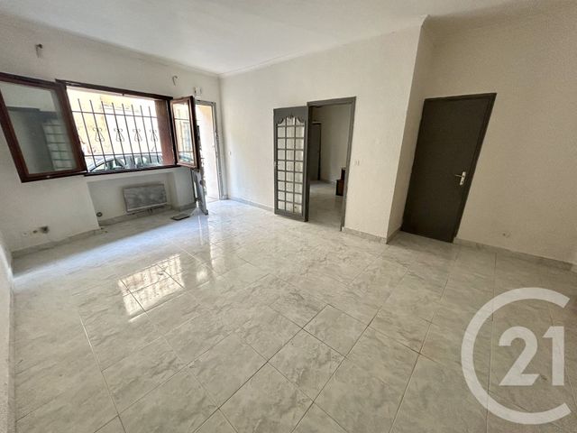 Appartement F2 à vendre - 2 pièces - 55 m2 - Nimes - 30 - LANGUEDOC-ROUSSILLON
