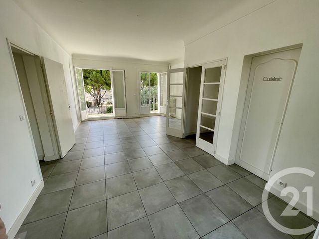 Appartement T4 à vendre - 4 pièces - 87,31 m2 - Nimes - 30 - LANGUEDOC-ROUSSILLON