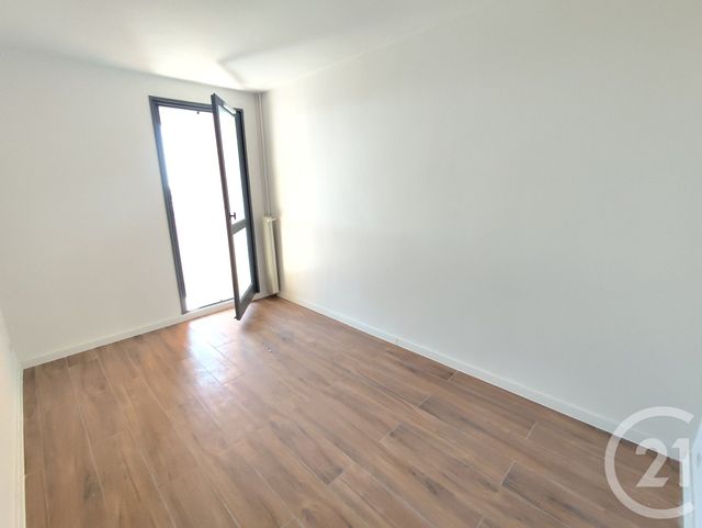 Appartement F4 à louer - 4 pièces - 70,43 m2 - Nimes - 30 - LANGUEDOC-ROUSSILLON
