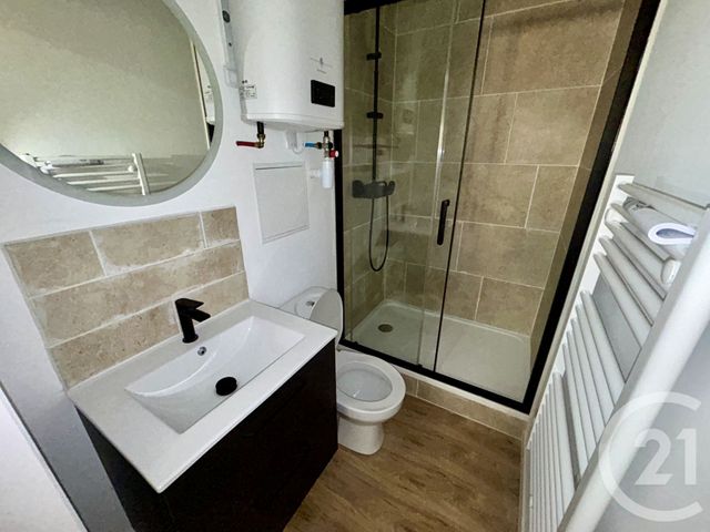 Appartement F2 à vendre - 3 pièces - 50 m2 - Nimes - 30 - LANGUEDOC-ROUSSILLON