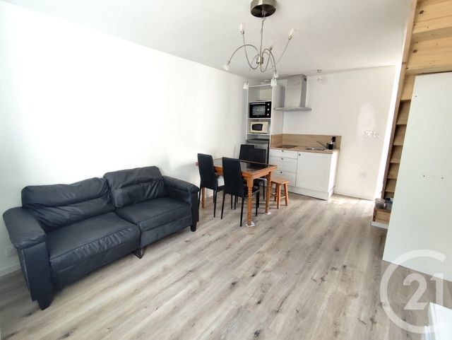 Appartement T2 à louer - 2 pièces - 27,84 m2 - Nimes - 30 - LANGUEDOC-ROUSSILLON