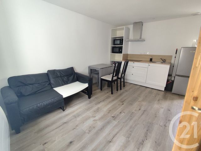 Appartement T3 à louer - 3 pièces - 36,76 m2 - Nimes - 30 - LANGUEDOC-ROUSSILLON