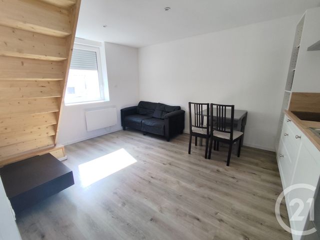 Appartement T3 à louer - 3 pièces - 36,76 m2 - Nimes - 30 - LANGUEDOC-ROUSSILLON