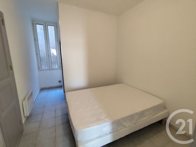 Afficher la photo en grand Appartement T2 à louer - 2 pièces - 23,68 m2 - Nimes - 30 - LANGUEDOC-ROUSSILLON