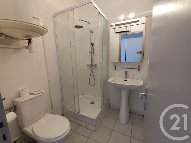 Afficher la photo en grand Appartement T2 à louer - 2 pièces - 23,68 m2 - Nimes - 30 - LANGUEDOC-ROUSSILLON