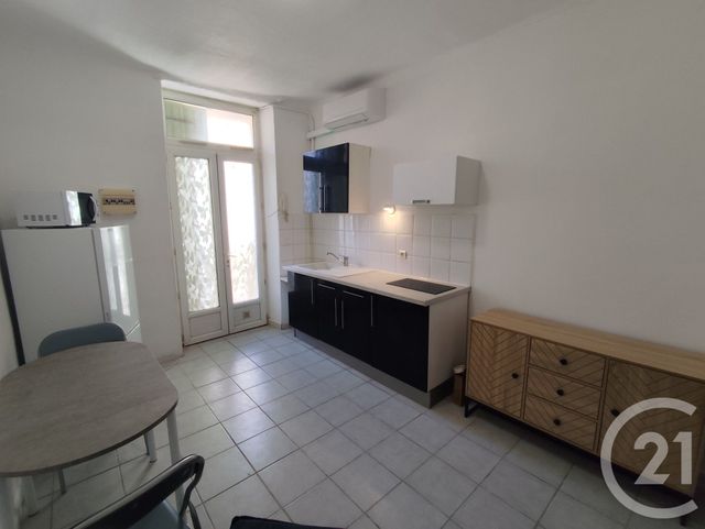 Appartement T2 à louer - 2 pièces - 23,68 m2 - Nimes - 30 - LANGUEDOC-ROUSSILLON