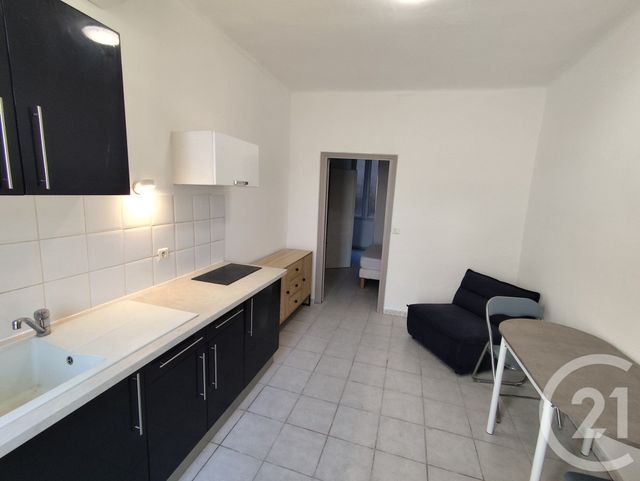 Afficher la photo en grand Appartement T2 à louer - 2 pièces - 23,68 m2 - Nimes - 30 - LANGUEDOC-ROUSSILLON