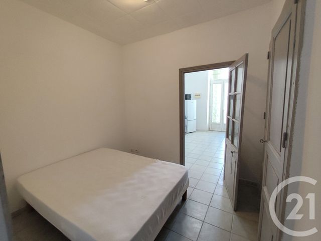 Afficher la photo en grand Appartement T2 à louer - 2 pièces - 23,68 m2 - Nimes - 30 - LANGUEDOC-ROUSSILLON