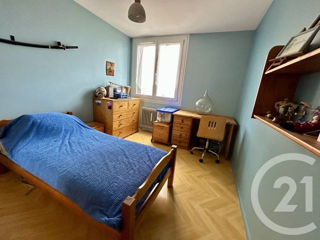 Afficher la photo en grand Appartement T4 à vendre - 4 pièces - 88,79 m2 - Nimes - 30 - LANGUEDOC-ROUSSILLON