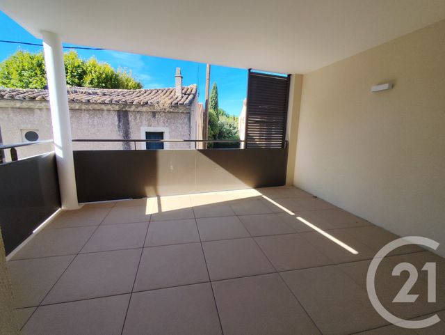 Appartement à louer - 3 pièces - 63,40 m2 - Nimes - 30 - LANGUEDOC-ROUSSILLON