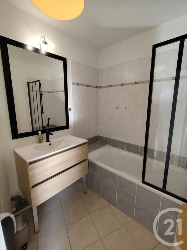 Appartement T3 à vendre - 3 pièces - 58,79 m2 - Nimes - 30 - LANGUEDOC-ROUSSILLON