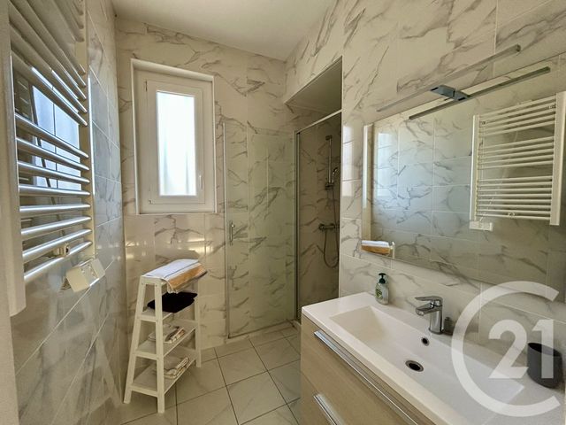 Appartement T4 à vendre - 4 pièces - 72,17 m2 - Nimes - 30 - LANGUEDOC-ROUSSILLON