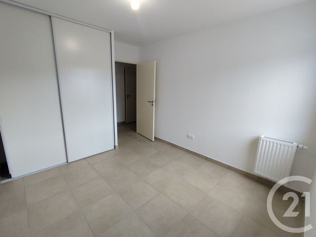 Afficher la photo en grand Appartement T3 à louer - 3 pièces - 72,20 m2 - Nimes - 30 - LANGUEDOC-ROUSSILLON