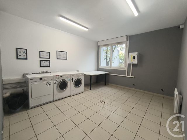 Appartement Studio à vendre - 1 pièce - 22,75 m2 - Nimes - 30 - LANGUEDOC-ROUSSILLON