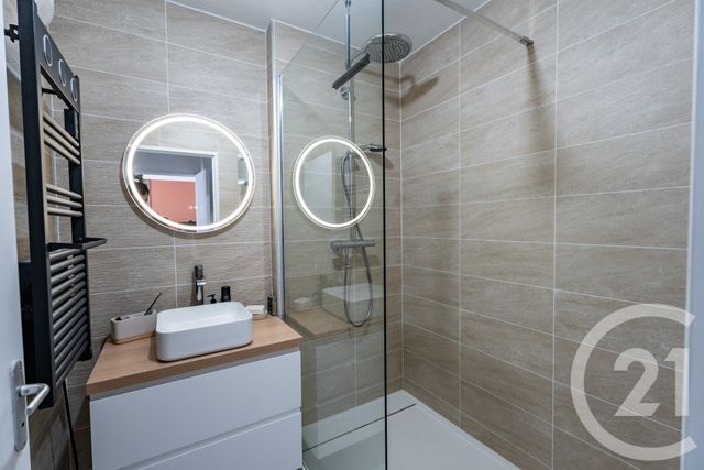 Appartement F2 à vendre - 2 pièces - 46,50 m2 - Nimes - 30 - LANGUEDOC-ROUSSILLON