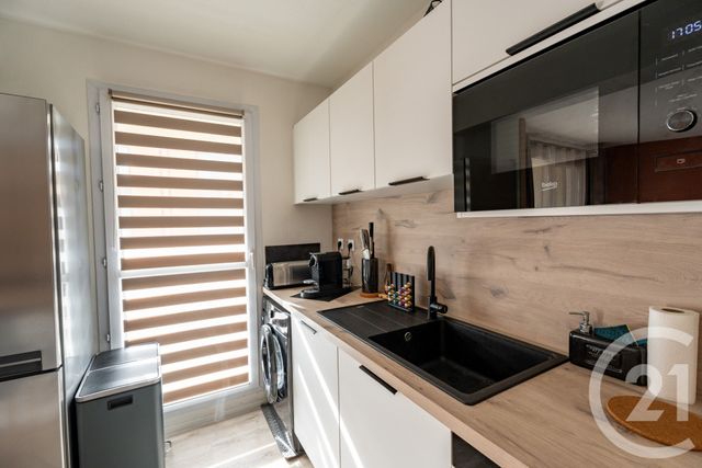 Appartement F2 à vendre - 2 pièces - 46,50 m2 - Nimes - 30 - LANGUEDOC-ROUSSILLON