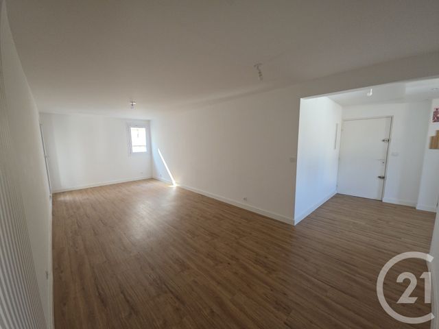 Appartement T4 &agrave; vendre - 4 pi&egrave;ces - 75 m2 - Nimes - 30 - LANGUEDOC-ROUSSILLON
