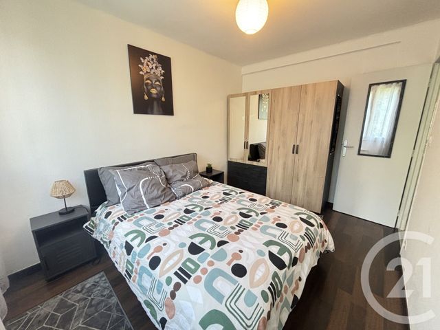 Appartement T3 &agrave; louer - 3 pi&egrave;ces - 53,15 m2 - Nimes - 30 - LANGUEDOC-ROUSSILLON