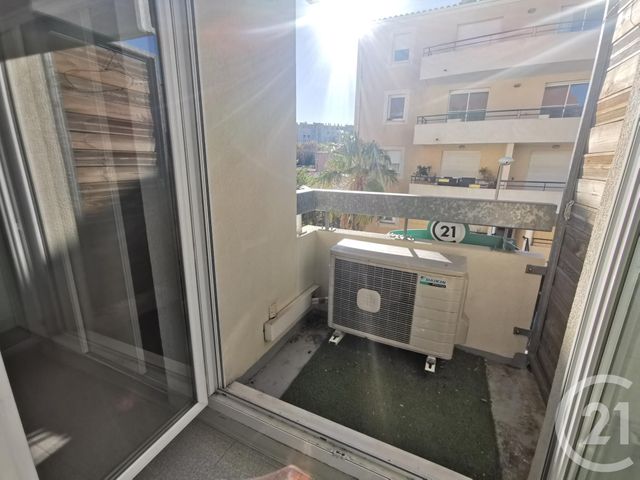 Appartement F1 &agrave; louer - 1 pi&egrave;ce - 19,12 m2 - Nimes - 30 - LANGUEDOC-ROUSSILLON