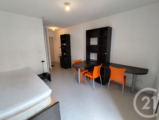 Appartement F1 &agrave; louer - 1 pi&egrave;ce - 19,12 m2 - Nimes - 30 - LANGUEDOC-ROUSSILLON