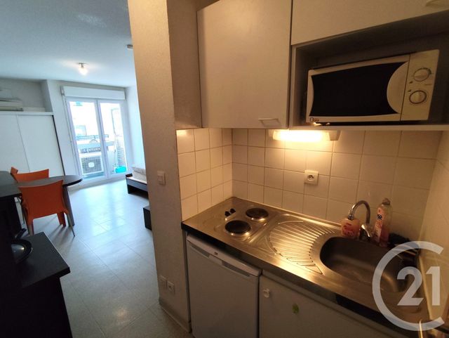 Appartement F1 &agrave; louer - 1 pi&egrave;ce - 19,12 m2 - Nimes - 30 - LANGUEDOC-ROUSSILLON